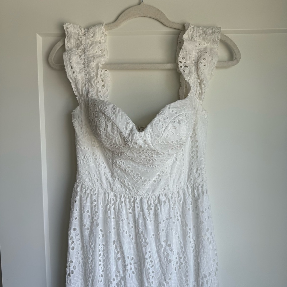 SENI & CADE' Off-The-Shoulder Eyelet Maxi Dress -Size Medium - Picture 4 of 12